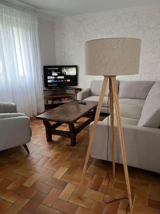 Maison Bretonne 7 Personnes Mellac Екстер'єр фото